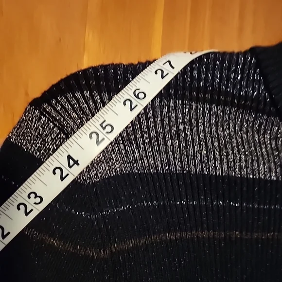 House Of Harlow 1960 Striped Black, Gray, Silver Knit Stretch Sweater Sz M - Picture 4 of 9